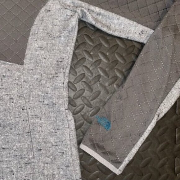 The North Face Perforated Half Zip Jacket women’s size small - Picture 4 of 11